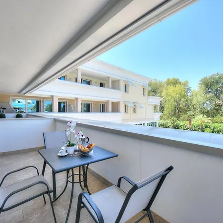 Apartament Rivoltella With Pool 600m From - Happy